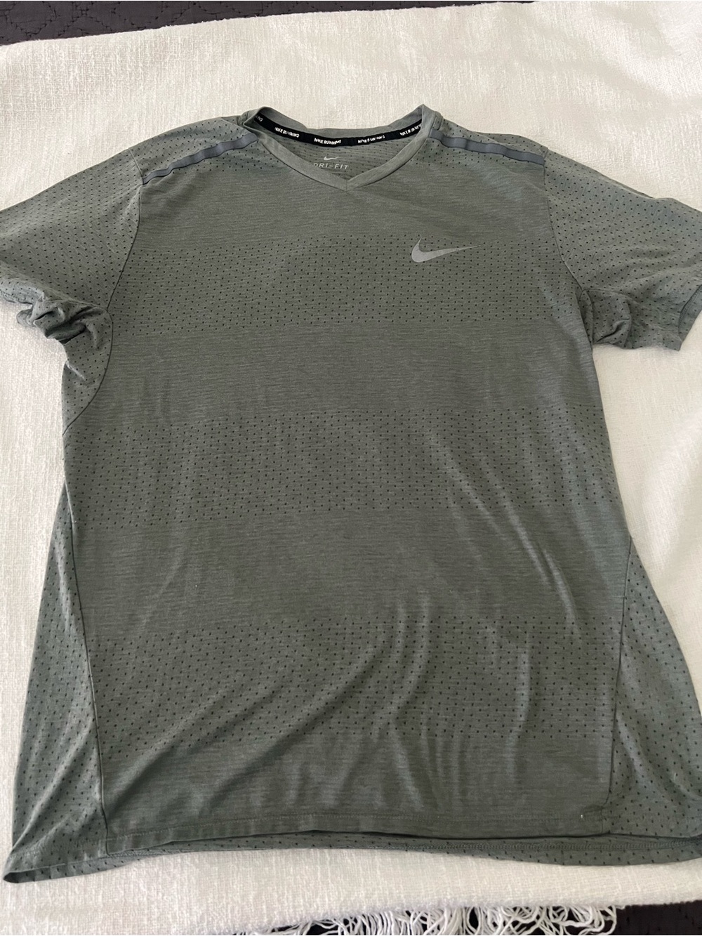 Nike Men's Breathe Tailwind Running Short-Sleeve Top Gray/Green Sz XL Slim
